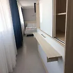 M2 Ξενοδοχείο 2*