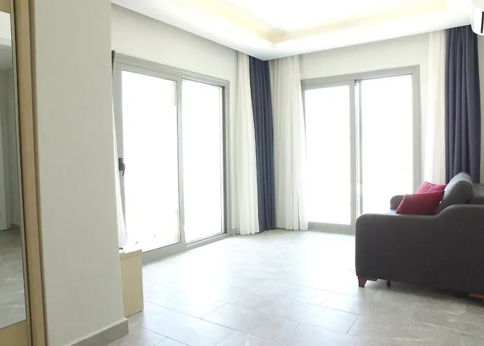 M2 Hotel 2*