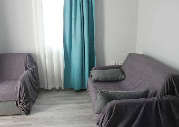 M2 Hotel 2*