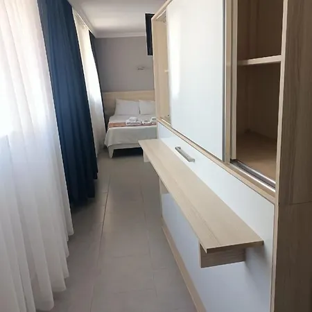 Ven Aparthotel 2*