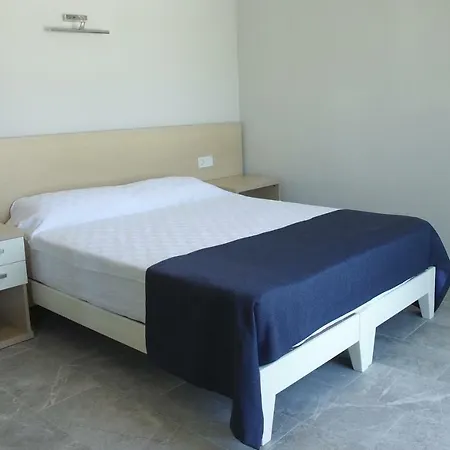 Ven Aparthotel 2*
