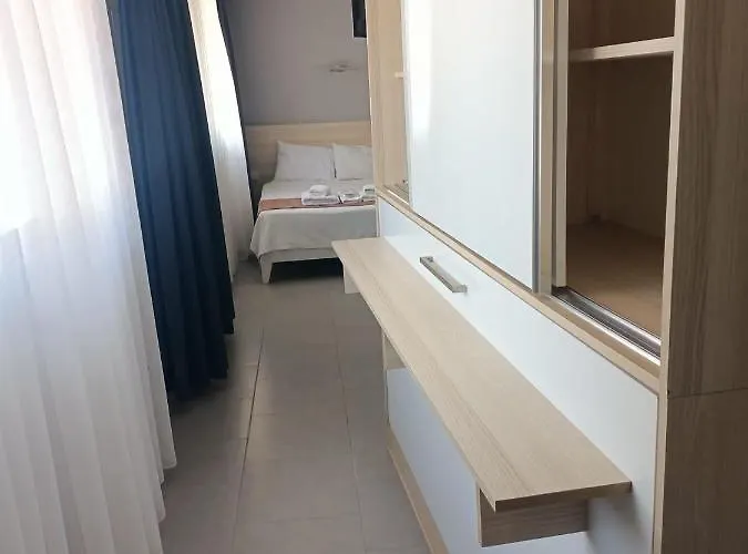 M2 Ξενοδοχείο 2*