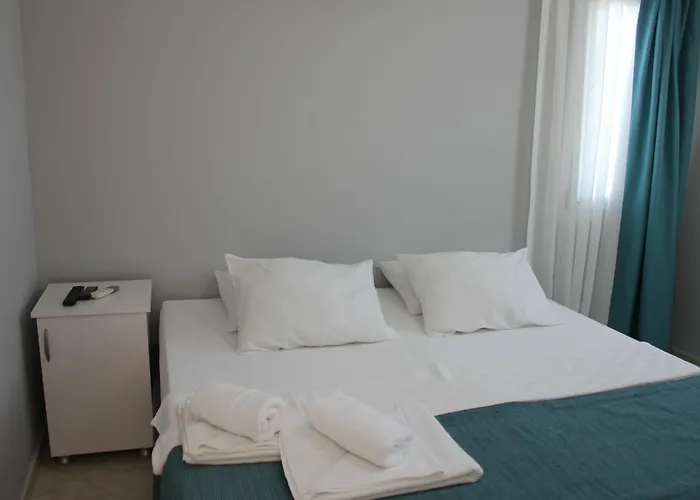 Ξενοδοχείο M2 2*